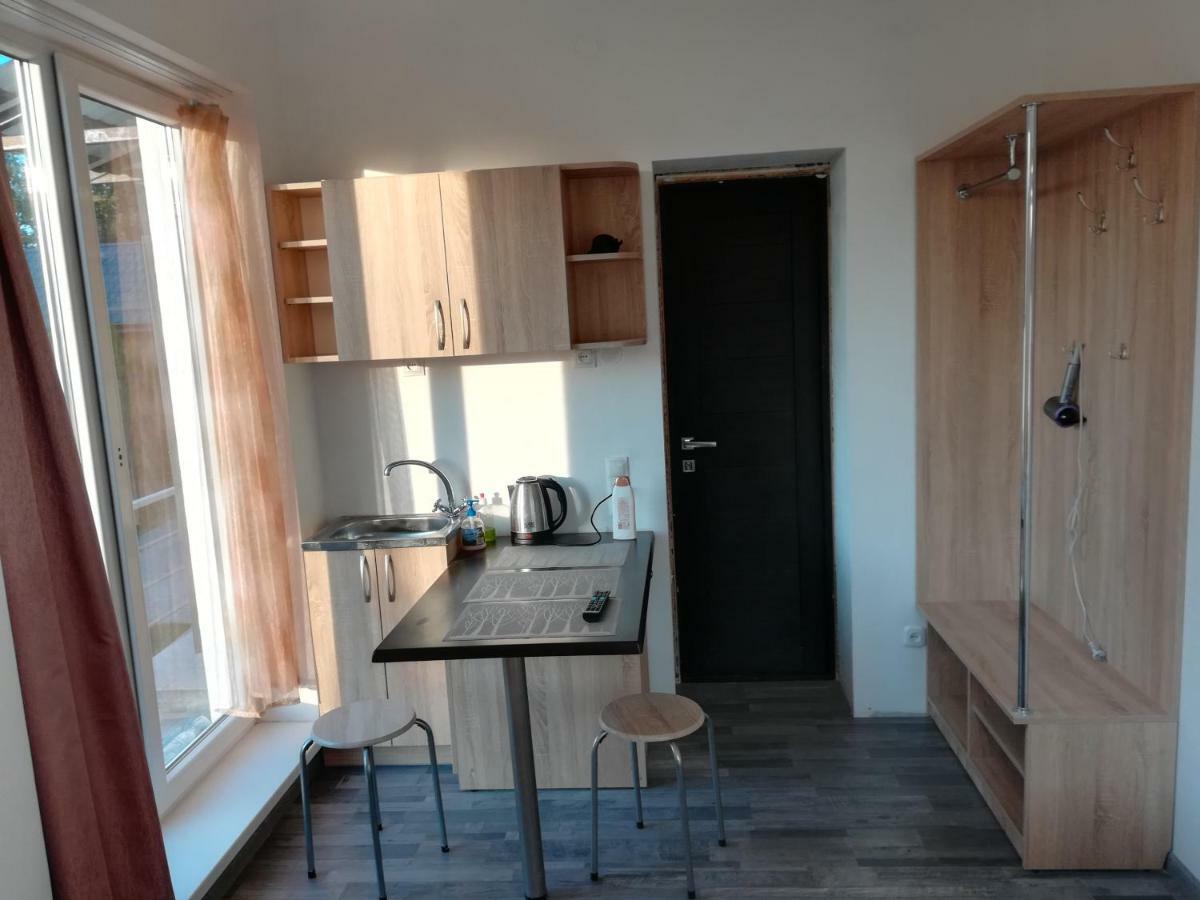 Guest House Аirport Brest Esterno foto
