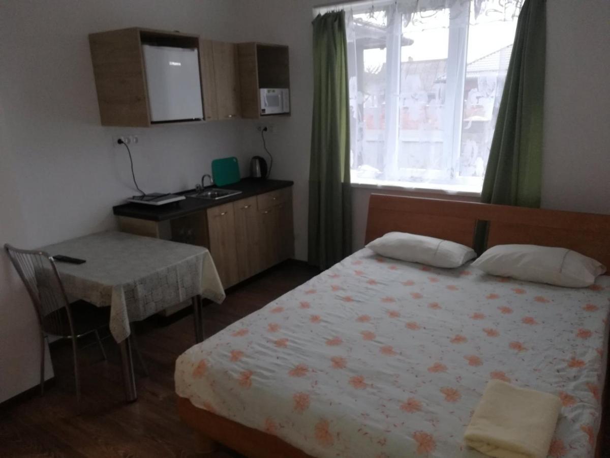 Guest House Аirport Brest Esterno foto